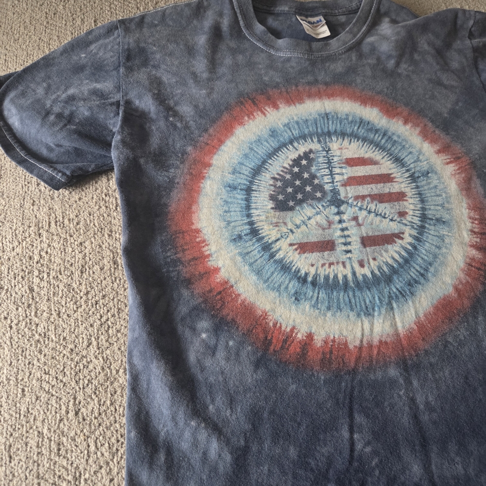 Tie Dye American Flag Peace Sign T Shirt Patriotic Graphic Tee Gildan Small